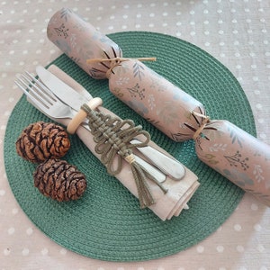 Christmas tree napkin rings, Macrame Christmas tree decorations, Macrame napkin rings, Boho dining room, Christmas dining table