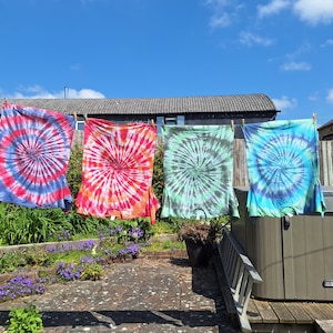 Tie dye t-shirt, Spiral tie dye t-shirt, Unisex tie dye tee, Summer tshirt, festival fashion