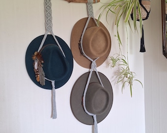 Hatthängare i makramé, väggmonterad hatthylla, hatthängare i bondgårdsstil, hatthängare i cowboystil, trippel hattorganisatör, present till hattälskare