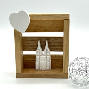 Kölner Dom /  Köln Deko aus Raysin und Holz / Miniatur-Dom / Dom in der Holzbox / Herz weiß / Mitbringsel / Geschenkidee / Dom in the box