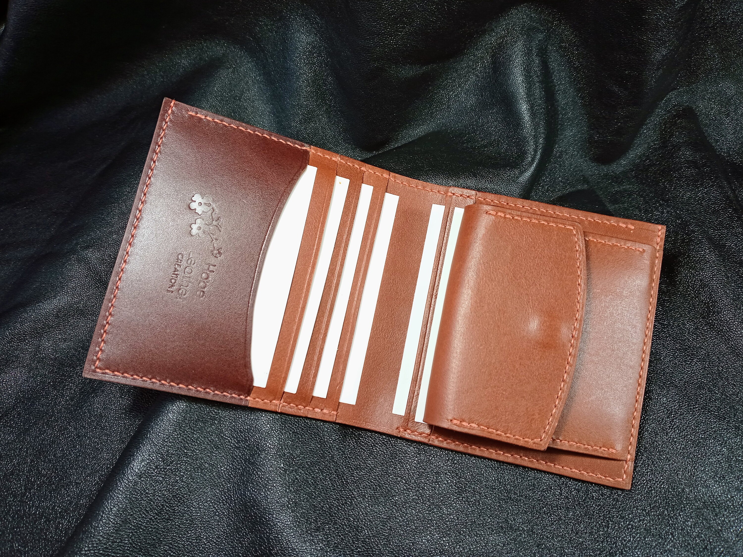 Vertical Bifold Leather Wallet with Coin Pocket / Mens Wallet with Coin Pocket / Personalized Bifold Wallet / Vegetable Tanned Leather