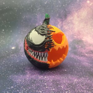 Venom&#39;s Haunting Takeover: Jack-o&#39;-Lantern Engulfed in Symbiotic Wrath