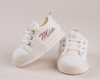Custom Name Baby Booties, Personalized Newborn Shoes, Baby Shower Gift, Keepsake