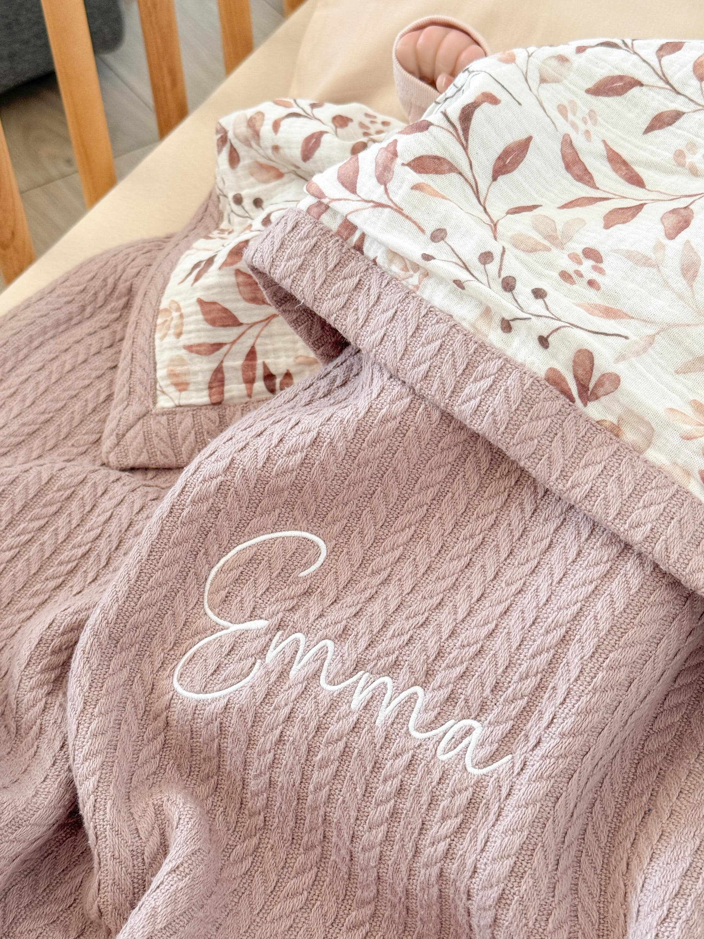 Personalized Baby Blanket with Name – Muslin Swaddle, Embroidered Baby Blanket, Custom Baby Blanket, Baby Shower Gift, Baby Name Gift