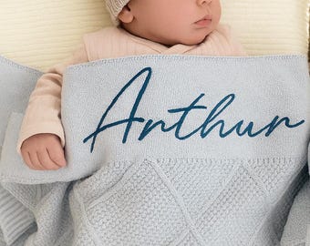Embroidered Name Knit Blanket, Monogrammed Newborn Baby Gift, Personalized Blanket, Gift for Baby Boy, Name Announcement, Milestone Photos