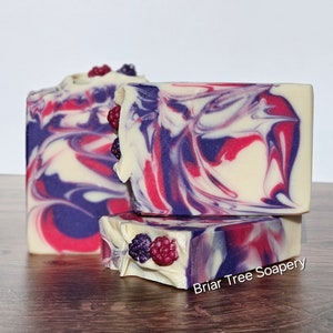 Black Raspberry Vanilla Soap Bar - Artisan Soap - Handmade Soap - Vegan  - Cold Process Soap - Handcrafted Soap - Vegan - Gift
