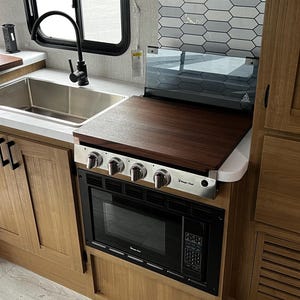 Magic Chef 21 po. Planche à découper/planche à nouilles pour camping-car pour camping-car en bois dur.