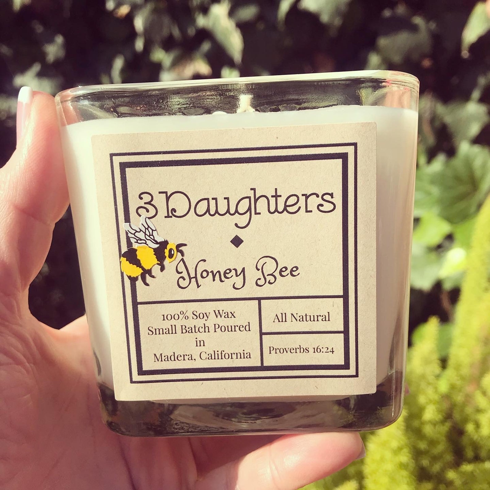 Honey Bee//100 Soy Candle // 10 oz // HandPoured //Made With Etsy