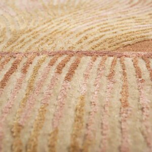 Hand-Tufted Wool Rug: Terracotta & Beige, Modern Irregular Design image 4