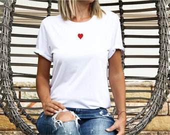 Small Heart  - T shirt - Unisex  - trending fashion t-shirt top - soft cotton