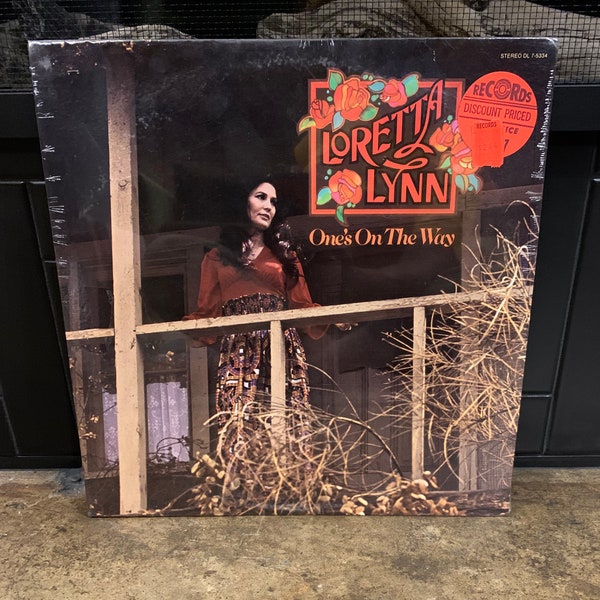 Factory Sealed Vintage 1972 Loretta Lynn One's On The Way Vinyl Record