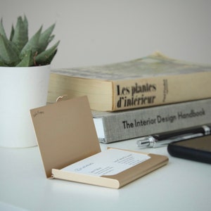 Porte-cartes de visite doré + Gravure laser + Portefeuille en aluminium personnalisé + Personnalisation disponible + Nom + Logo + Initiales + Porte-carte + CRÉDIT + CARTE D'IDENTITÉ