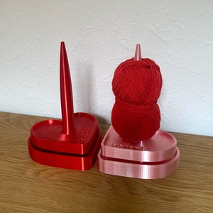 Spinning Yarn Holder Tool Unique 3D Printed Gift for Knitters and Crocheters | Heart