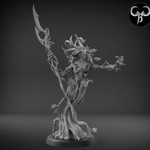 Ivy Sorceress Druid | Grove Guardian | Premium 3D Printed Fantasy Tabletop Miniature for Gaming |