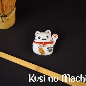 Maneki Neko Kawaii Japanese Lucky Cat Brooch