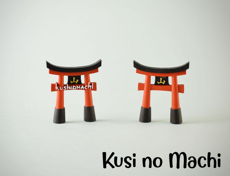 Torii Japanese customizable pendant
