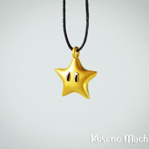 Wisiorek Mario Star