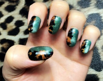 Leopard Print & Velvet Cat Eye Gel Green Medium Length Oval Press-On Nail Kit, False Nails, Stick On Nails, Animal Print Nails