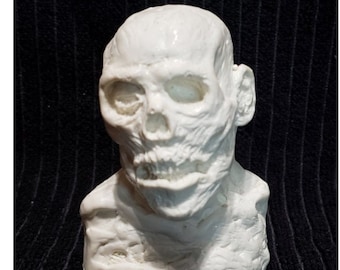 Zombie Bust Resin Horror Monster Art Kit - Unpainted Statue