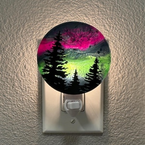 Handcrafted Northern Lights Resin Nightlight – Under Northern Skies – Manual or Light Sensor Plug-In