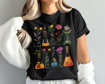 Science Lab Floral Chemistry T-Shirt, Botanical Science Beaker Art Tee, Cute Scientist Gift, Women&#39;s Science Shirt, Science teacher shirt