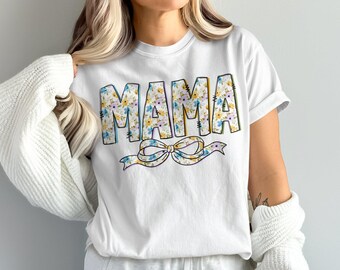 Camiseta floral Comfort Colors Mama, bonito regalo para el Día de la Madre, camiseta floral de primavera para mamá, regalo para mamá, camiseta con estampado de flores para mamá, camiseta floral para mamá