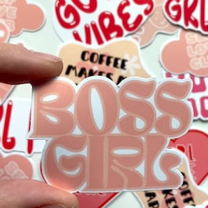 BOSS GIRL pegatina, pegatina femenina, pegatina de corazón, pegatina de niña, pegatina rosa, pegatina de vinilo, pegatina de computadora portátil