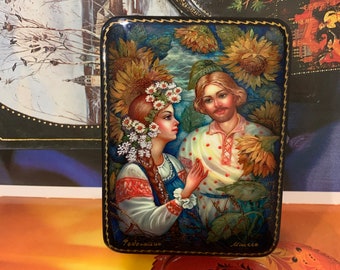 Russian Lacquer Box Mikheev Fedoskino Signed by Artist Decoupage Hand Made Painted