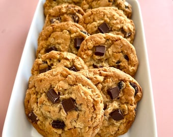 Gourmet Oatmeal Raisin Belgium chocolate chunk cookies - 8 piece - individually wrapped cookie box