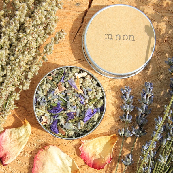 Moon Smoke Cleansing Blend. Loose herbal incense 100% Homegrown & UK Foraged. Sustainable. Wildcrafted. Ritual Incense.