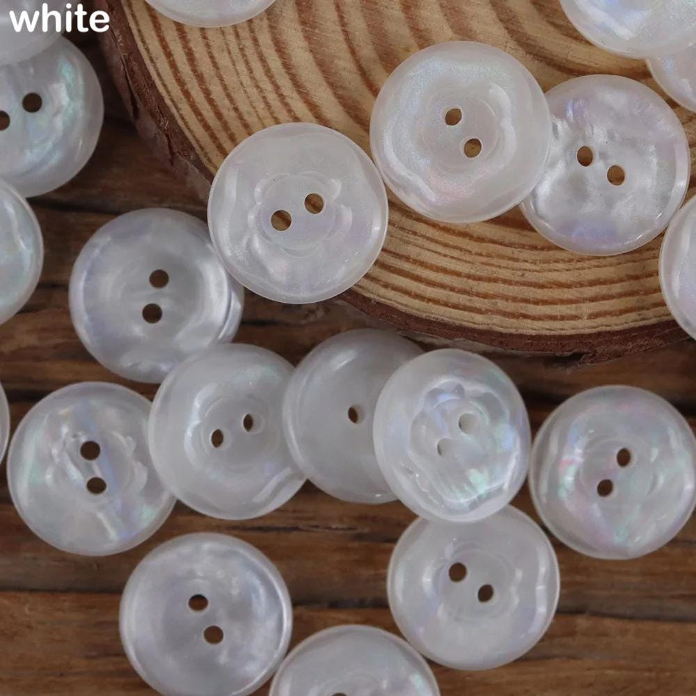 50 bottoni a 4 fori per decorazioni fai da te, in resina liscia, diametro 3 cm, colore: bianco
