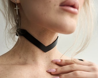 Premium leather choker, luxury choker, exclusive leather choker, kitty collar, premium leather collar