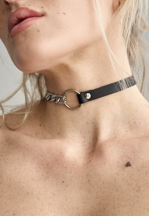 Choker With Chain and O ring Leather Choker Collar With O ring