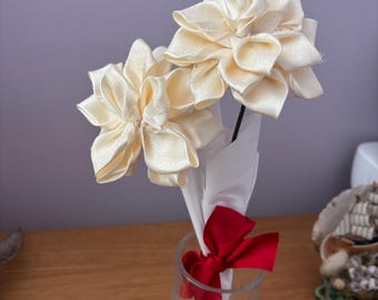 Fleurs de dahlia éternelles blanches ou colorées !