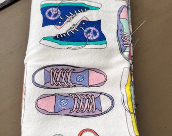 Sneaker / Converse rice bag / Microwave/freezer safe