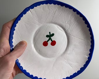 Gewellte Wanky Ton-Schale, handgemachte handbemalte, Retro-Schmuckschale, dekorative Schreibtischtablett, bunte Ringschale