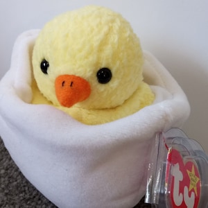 TY Beanie Baby Eggbert Chicken In Egg Easter Basket Gift Chick Retired 1998 Beanie Babies NIP