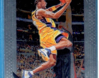 Kobe Bryant, cinco veces campeón de los Lakers y de la NBA, y uno de los cinco mejores jugadores de todos los tiempos con los LA Lakers. ¡Salón de la Fama de la NBA 2020! Panini Prizm Kobe Bryant Mint.