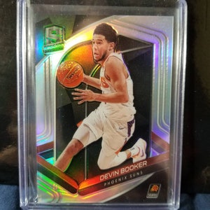 Devin Booker! Phoenix suns rookie 2017 nba all star 2020 en 2021. De heetste jonge speler van de nba. Panini spectra zilveren refractor!