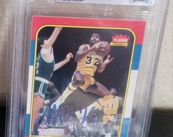 Magic Johnson iconic 1986 Fleer autogrpahed! and authenticated by beckett grading- rare nba hall of fame lakers 5x champion