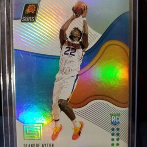Deandre Ayton! Phoenix Suns is de nummer 1 van de meest opwindende jonge NBA-ster. Beginner van 2017 en toekomstige all star. Rookie atatus refractor ayton
