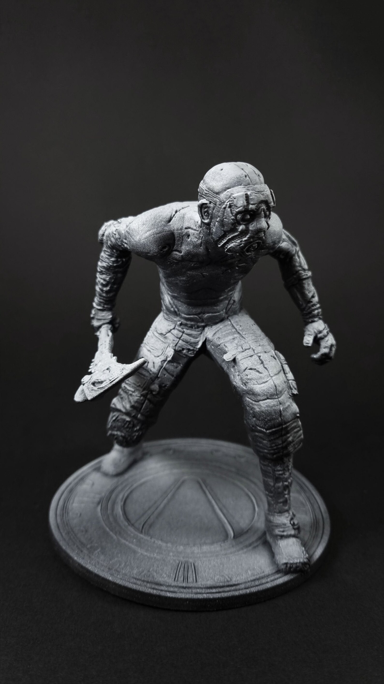 borderlands psycho statue