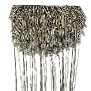 Säljs PER ST! Svarta pärlbesatta axelband i kanonmetall, snygga axellappar, glänsande pärlbesatta applikationer till dansdräkt med kedjetofs, EP-013