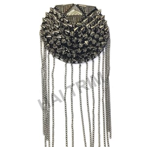 Säljs PER ST! Guldfärgade pärlbesatta spik-epåletter i kanonmetall, fina axellappar, glänsande pärlbesatta applikationer i dansdräkt med kedjetofsar, EP-002