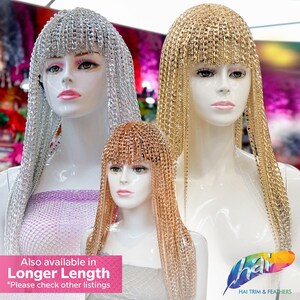 Op de afbeelding: Drie mannequins dragen verschillende gekleurde kettinghoofdbanden. De hoofdbanden zijn gemaakt van zilveren, gouden en ros&eacute;gouden kettingen. De hoofdbanden zijn lang en zwierig. De tekst "Also available in Longer Length *Please check other listings" staat onderaan de afbeelding.