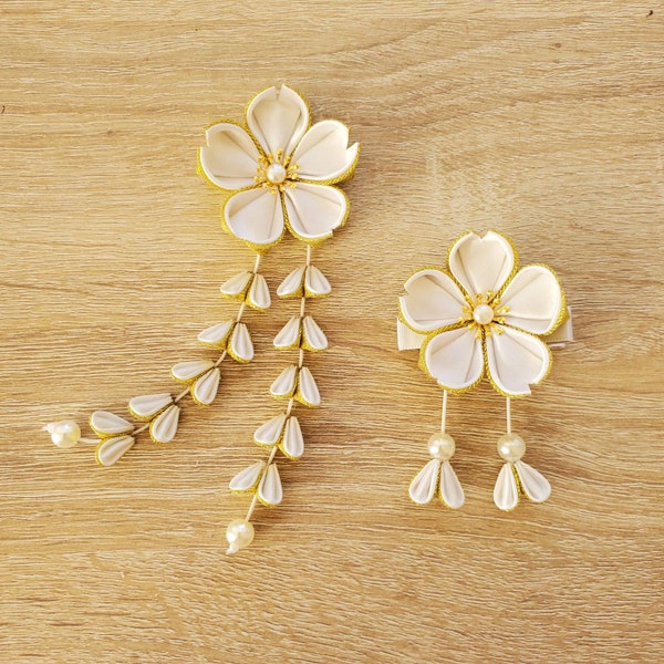 Kanzashi glittery cherry blossom Sakura flower hair clip barrette with cute tassels / geisha yukata hair clips/ white gold