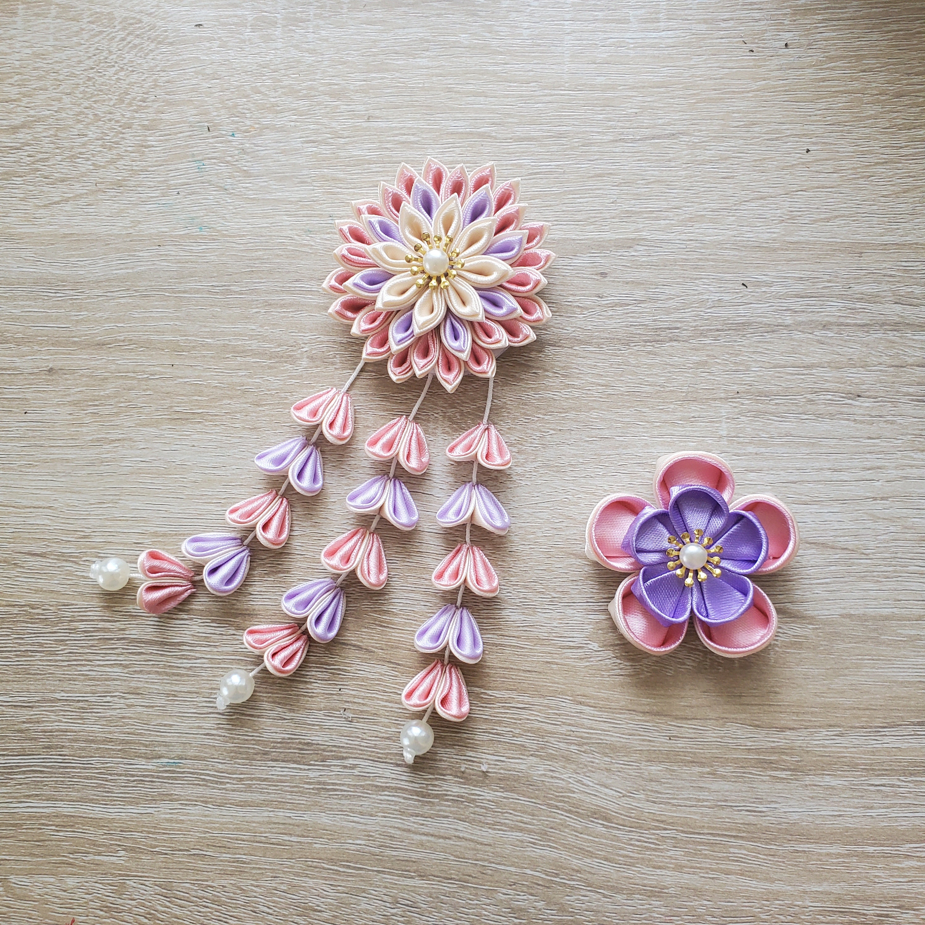 Handmade Kanzashi Dahlia Flower Hair Clip Barrette/ Geisha Yukata