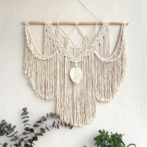 Large Macrame Wall Hanging, Modern Woven Wall Art, Gift for women, Bohemian Wall Tapestry, Wedding Backdrop, Boho Bedroom Interior Decor