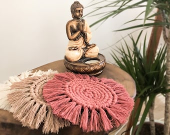 Set of 2, 4 or 6 Macrame Coaster, Round Handwoven, Cotton Pattern, Drink Coaster, Spiral Beverage Coaster, Housewarming Gift