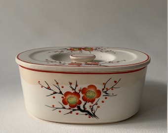 sagaform キャニスターdesign by lotta odelius SAGAFORM , LOTTA ODELIUS, LIDDED CONTAINER, PORCELAIN W/WOOD